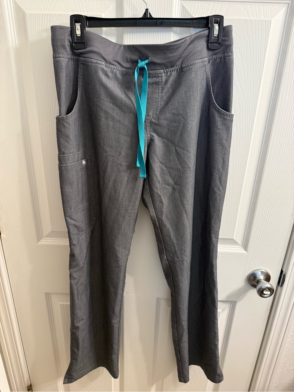Figs Kade Gray Scrub Bottoms